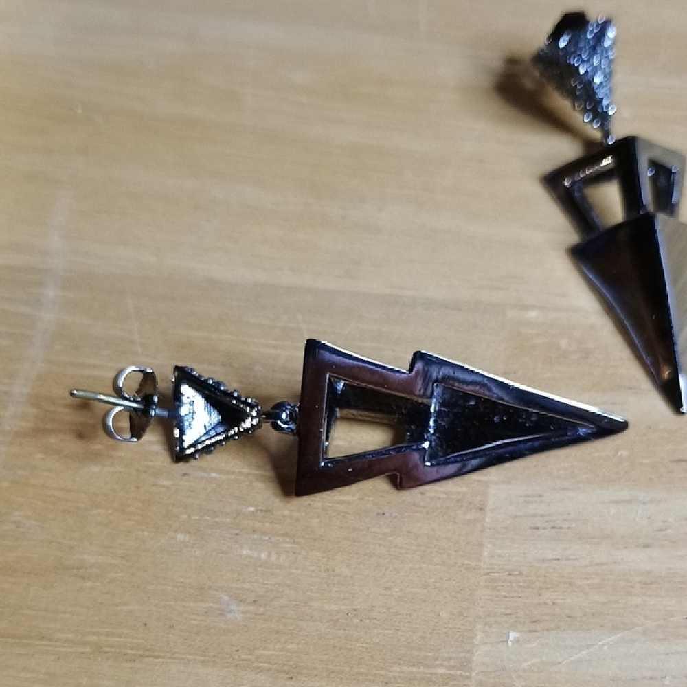 Geometric Black Pyramid Drop Earrings - Picture 3 of 5